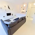 Bright&Cosy Modern Studio in Kensington