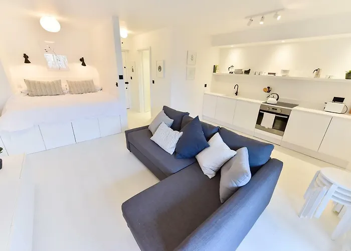 Bright&Cosy Modern Studio in Kensington